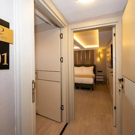 Hotel Karakoey Prive *